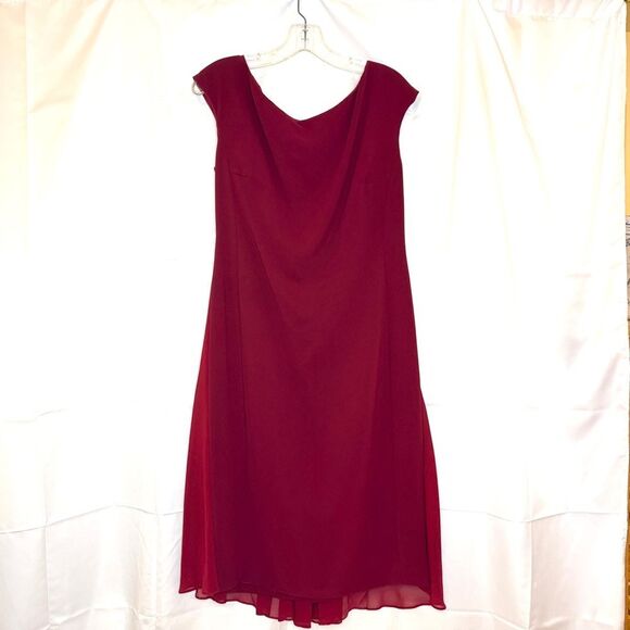 MaxMara Dresses & Skirts - MaxMara Pianoforte Deep Red Boat Neck Cap Sleeve Silk Midi Dress 12